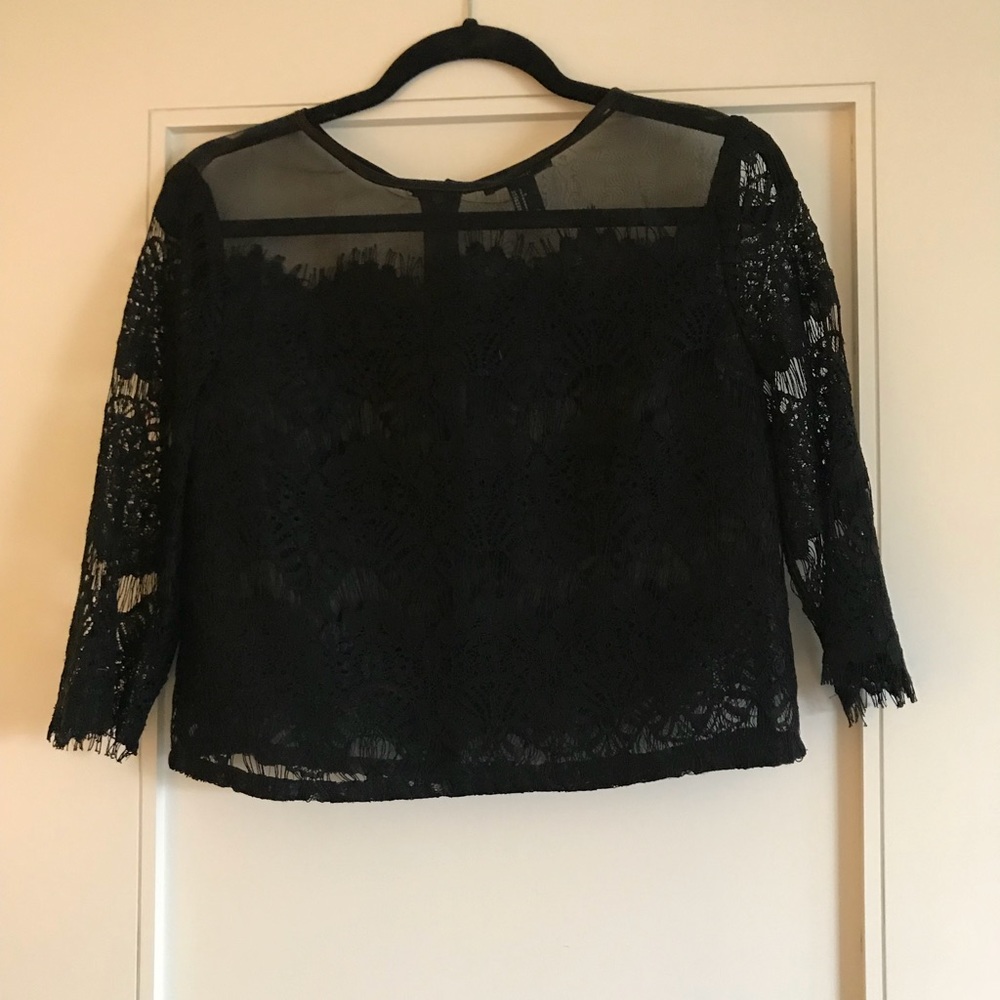 Forever 21 cropped lace blouse